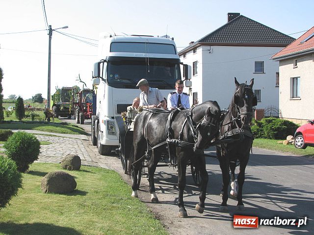 Zdjęcie w galerii na portalu naszraciborz.pl: Dożynki w Makowie i Cyprzanowie wiadomości z regionu
