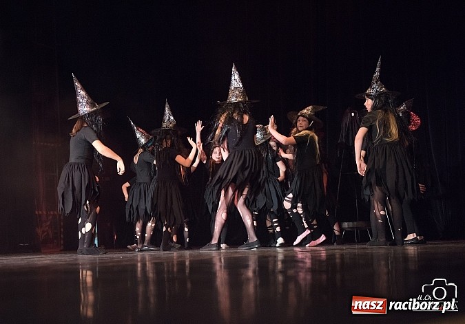 Zdjęcie w galerii na portalu naszraciborz.pl: Skaza podsumowała sezon. Tancerze jak zwykle zachwycili!  wiadomości z regionu
