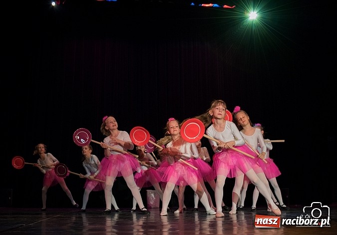 Zdjęcie w galerii na portalu naszraciborz.pl: Skaza podsumowała sezon. Tancerze jak zwykle zachwycili!  wiadomości z regionu