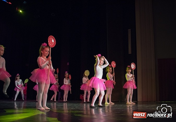 Zdjęcie w galerii na portalu naszraciborz.pl: Skaza podsumowała sezon. Tancerze jak zwykle zachwycili!  wiadomości z regionu