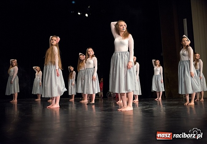 Zdjęcie w galerii na portalu naszraciborz.pl: Skaza podsumowała sezon. Tancerze jak zwykle zachwycili!  wiadomości z regionu