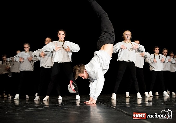 Zdjęcie w galerii na portalu naszraciborz.pl: Skaza podsumowała sezon. Tancerze jak zwykle zachwycili!  wiadomości z regionu