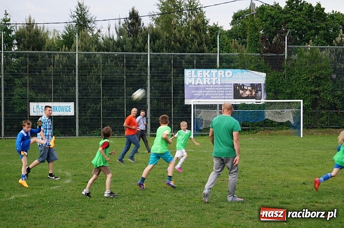 Zdjęcie w galerii na portalu naszraciborz.pl: Na majówce w podstawówce  wiadomości z regionu