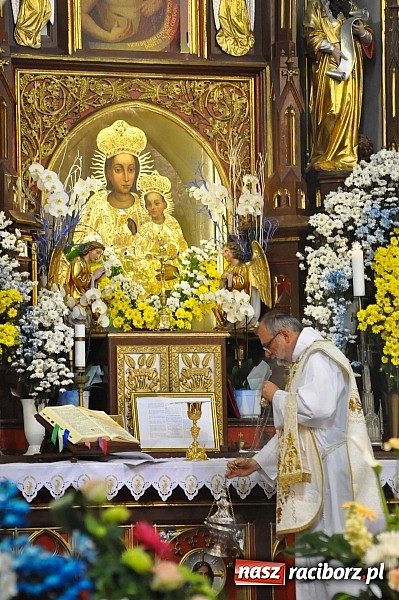Zdjęcie w galerii na portalu naszraciborz.pl: Msza św. w rycie dominikańskim poprzedziła inaugurację działalności Fundacji Ofki Raciborskiej. Był też koncert Leszka Długosza wiadomości z regionu