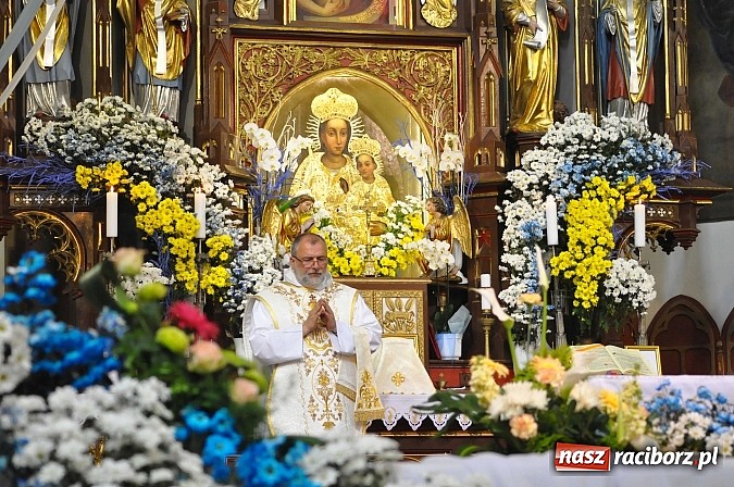 Zdjęcie w galerii na portalu naszraciborz.pl: Msza św. w rycie dominikańskim poprzedziła inaugurację działalności Fundacji Ofki Raciborskiej. Był też koncert Leszka Długosza wiadomości z regionu