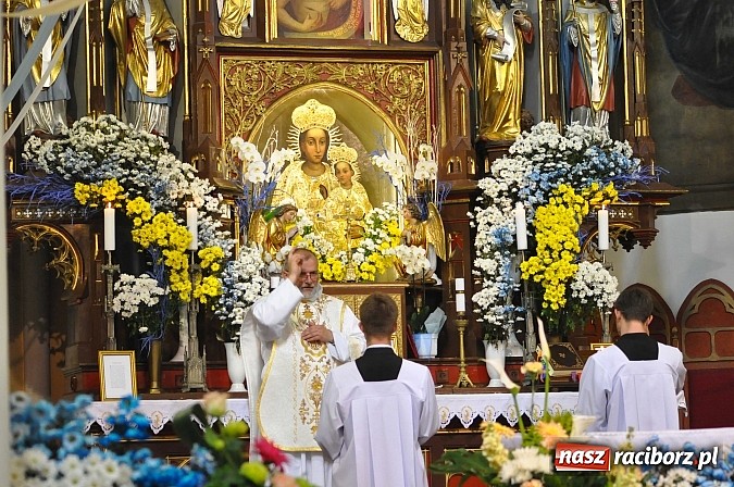 Zdjęcie w galerii na portalu naszraciborz.pl: Msza św. w rycie dominikańskim poprzedziła inaugurację działalności Fundacji Ofki Raciborskiej. Był też koncert Leszka Długosza wiadomości z regionu