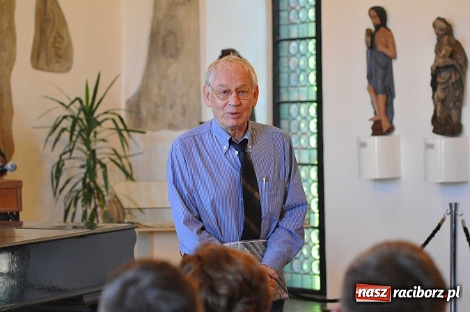 Zdjęcie w galerii na portalu naszraciborz.pl: Msza św. w rycie dominikańskim poprzedziła inaugurację działalności Fundacji Ofki Raciborskiej. Był też koncert Leszka Długosza wiadomości z regionu