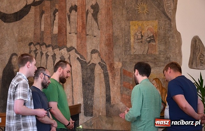 Zdjęcie w galerii na portalu naszraciborz.pl: Msza św. w rycie dominikańskim poprzedziła inaugurację działalności Fundacji Ofki Raciborskiej. Był też koncert Leszka Długosza wiadomości z regionu