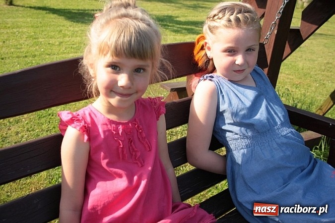 Zdjęcie w galerii na portalu naszraciborz.pl: Stylizacje, wizaż i niesamowite fryzury, czyli rodzinnie u fryzjera wiadomości z regionu