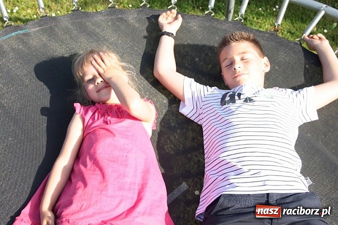 Zdjęcie w galerii na portalu naszraciborz.pl: Stylizacje, wizaż i niesamowite fryzury, czyli rodzinnie u fryzjera wiadomości z regionu