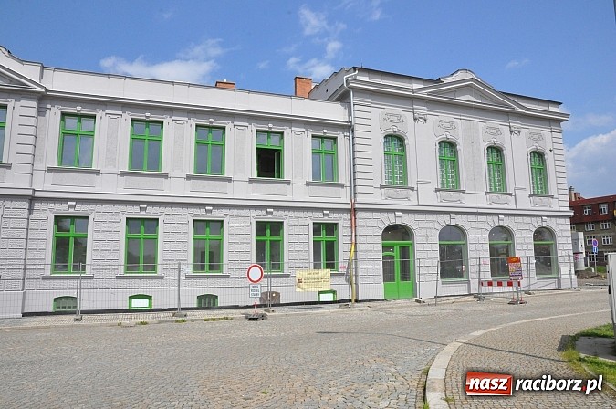 Zdjęcie w galerii na portalu naszraciborz.pl: Dwóch przedsiębiorców z Polski poprowadzi hotel w czeskim Starym Boguminie wiadomości z regionu