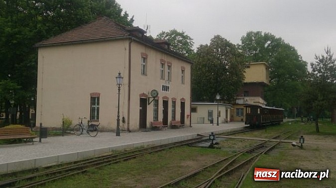 Zdjęcie w galerii na portalu naszraciborz.pl: Dworzec kolejki wąskotorowej w Rudach w nowej szacie wiadomości z regionu