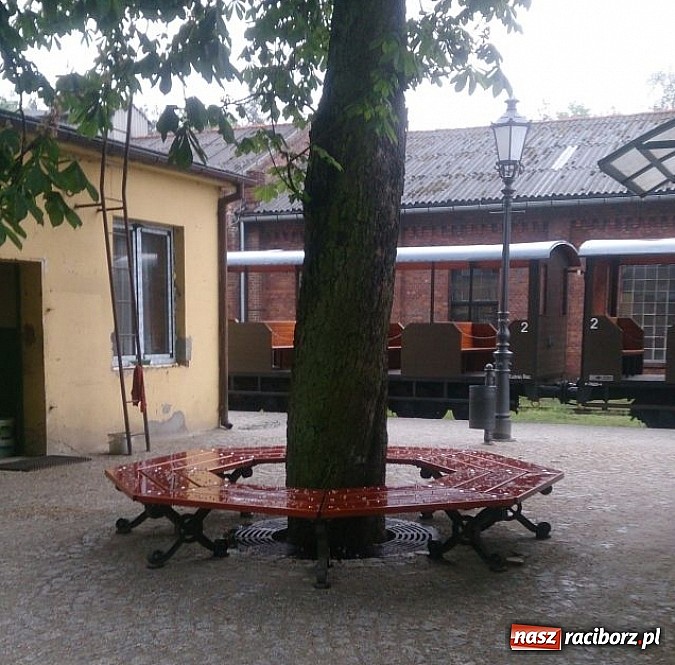 Zdjęcie w galerii na portalu naszraciborz.pl: Dworzec kolejki wąskotorowej w Rudach w nowej szacie wiadomości z regionu