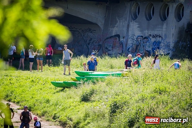 Zdjęcie w galerii na portalu naszraciborz.pl: Spływ kajakowy Między Zamkami 2015 wiadomości z regionu