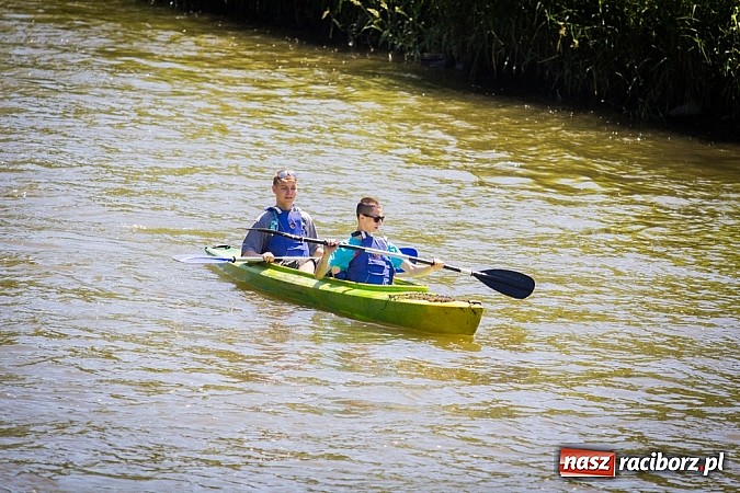 Zdjęcie w galerii na portalu naszraciborz.pl: Spływ kajakowy Między Zamkami 2015 wiadomości z regionu