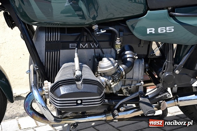 Zdjęcie w galerii na portalu naszraciborz.pl: Zabytkowe samochody i motocykle zjechały do Bieńkowic wiadomości z regionu