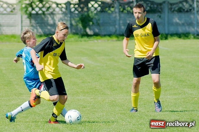 Zdjęcie w galerii na portalu naszraciborz.pl: Trampkarze Tworkowa bezlitośni dla Fortecy. Cztery trafienia Jakuba Klimaszki wiadomości z regionu