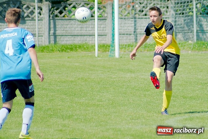 Zdjęcie w galerii na portalu naszraciborz.pl: Trampkarze Tworkowa bezlitośni dla Fortecy. Cztery trafienia Jakuba Klimaszki wiadomości z regionu