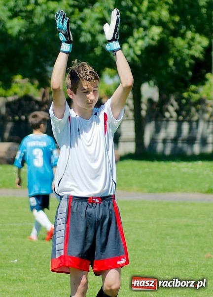 Zdjęcie w galerii na portalu naszraciborz.pl: Trampkarze Tworkowa bezlitośni dla Fortecy. Cztery trafienia Jakuba Klimaszki wiadomości z regionu