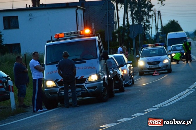 Zdjęcie w galerii na portalu naszraciborz.pl: Stłuczka opla i audi w Krzyżanowicach wiadomości z regionu