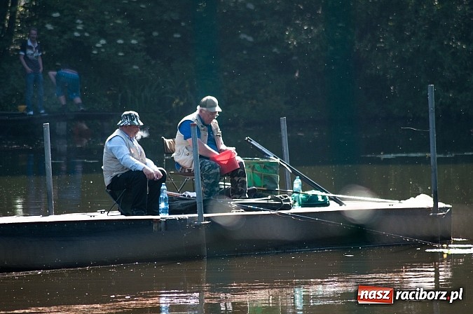 Zdjęcie w galerii na portalu naszraciborz.pl: Złowili płotki, uwolnili suma. Zawody o Złotą Łuskę ZSZ i Puchar Dyrektora OSiR wiadomości z regionu