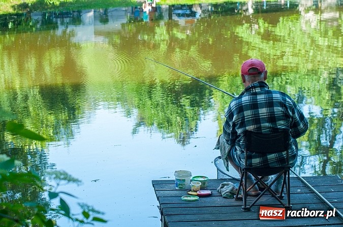 Zdjęcie w galerii na portalu naszraciborz.pl: Złowili płotki, uwolnili suma. Zawody o Złotą Łuskę ZSZ i Puchar Dyrektora OSiR wiadomości z regionu