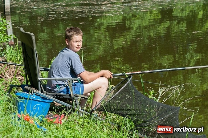 Zdjęcie w galerii na portalu naszraciborz.pl: Złowili płotki, uwolnili suma. Zawody o Złotą Łuskę ZSZ i Puchar Dyrektora OSiR wiadomości z regionu