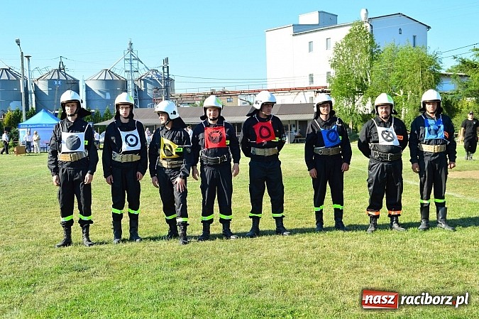 Zdjęcie w galerii na portalu naszraciborz.pl: Strażacy z Samborowic bezkonkurencyjni w całej gminie! Zgarnęli trzy pierwsze miejsca wiadomości z regionu