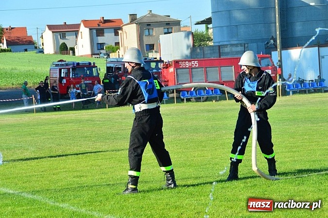Zdjęcie w galerii na portalu naszraciborz.pl: Strażacy z Samborowic bezkonkurencyjni w całej gminie! Zgarnęli trzy pierwsze miejsca wiadomości z regionu