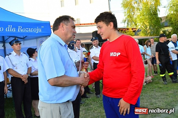 Zdjęcie w galerii na portalu naszraciborz.pl: Strażacy z Samborowic bezkonkurencyjni w całej gminie! Zgarnęli trzy pierwsze miejsca wiadomości z regionu