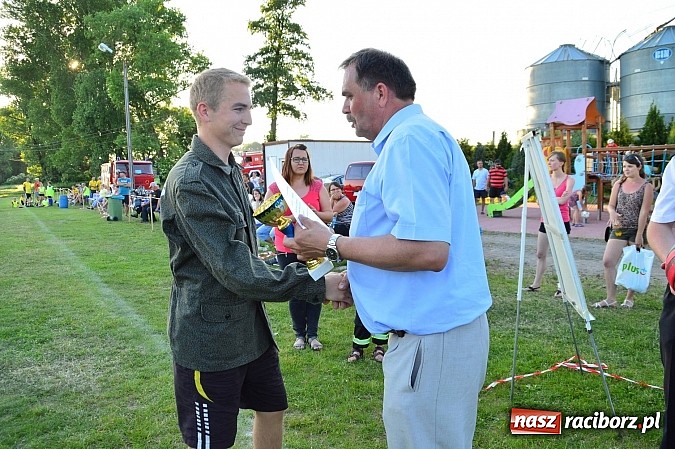 Zdjęcie w galerii na portalu naszraciborz.pl: Strażacy z Samborowic bezkonkurencyjni w całej gminie! Zgarnęli trzy pierwsze miejsca wiadomości z regionu