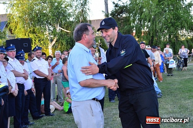 Zdjęcie w galerii na portalu naszraciborz.pl: Strażacy z Samborowic bezkonkurencyjni w całej gminie! Zgarnęli trzy pierwsze miejsca wiadomości z regionu