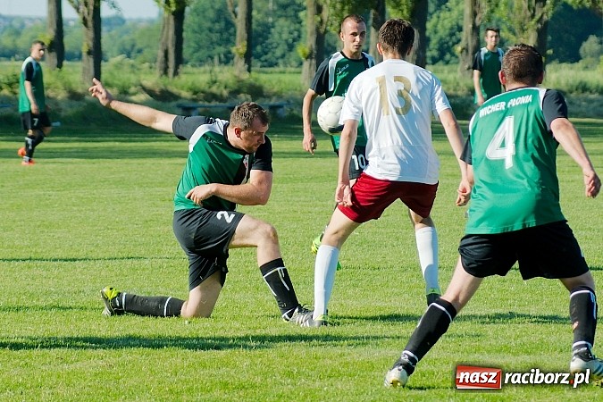 Zdjęcie w galerii na portalu naszraciborz.pl: Wojnowice z kompletem punktów. Nieudana pogoń Wichru wiadomości z regionu