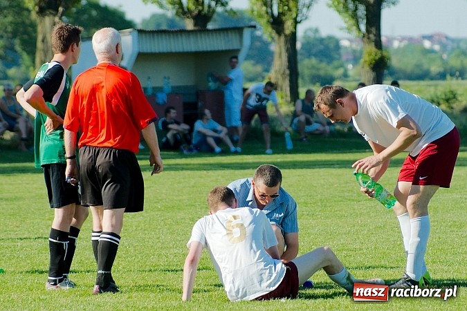 Zdjęcie w galerii na portalu naszraciborz.pl: Wojnowice z kompletem punktów. Nieudana pogoń Wichru wiadomości z regionu