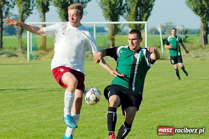Zdjęcie w galerii na portalu naszraciborz.pl: Wojnowice z kompletem punktów. Nieudana pogoń Wichru wiadomości z regionu