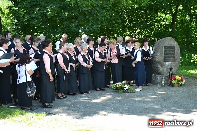Zdjęcie w galerii na portalu naszraciborz.pl: 150 lat od śmierci patrona, 70 lat istnienia. Rudzki chór im. Juliusza Rogera obchodził kamienny jubileusz!  wiadomości z regionu