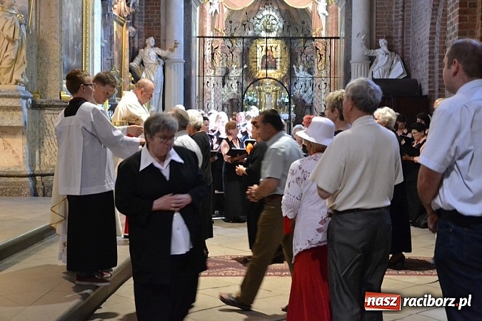 Zdjęcie w galerii na portalu naszraciborz.pl: 150 lat od śmierci patrona, 70 lat istnienia. Rudzki chór im. Juliusza Rogera obchodził kamienny jubileusz!  wiadomości z regionu