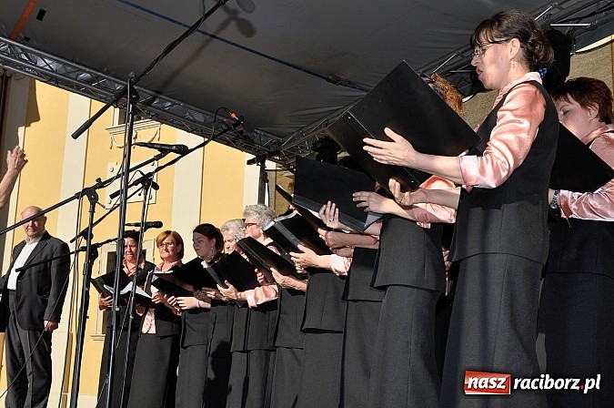 Zdjęcie w galerii na portalu naszraciborz.pl: 150 lat od śmierci patrona, 70 lat istnienia. Rudzki chór im. Juliusza Rogera obchodził kamienny jubileusz!  wiadomości z regionu