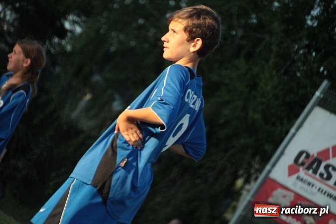 Zdjęcie w galerii na portalu naszraciborz.pl: Wojnowiccy schlagballiści zwycięzcami na festynie z okazji 110-lecia OSP Cyprzan&oacute;w wiadomości z regionu