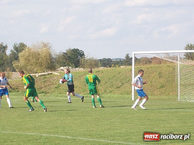 Zdjęcie w galerii na portalu naszraciborz.pl: Nareszcie trzy punkty!!! wiadomości z regionu