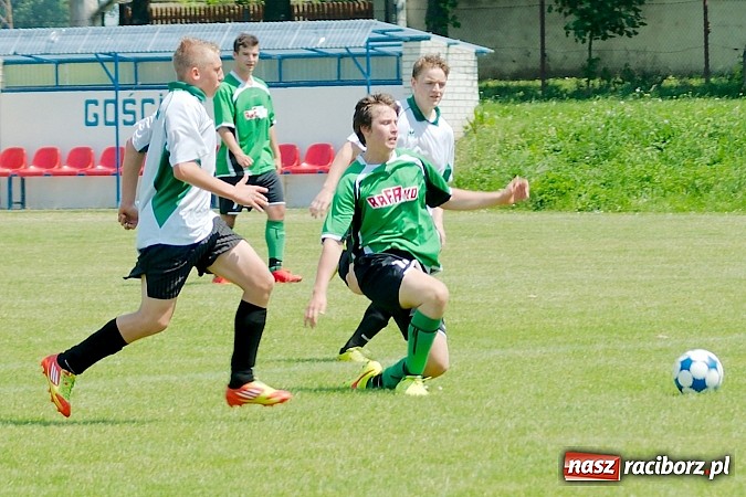 Zdjęcie w galerii na portalu naszraciborz.pl: Juniorzy młodsi: Wyrównane spotkanie przy Łąkowej. Rafako z kompletem punktów wiadomości z regionu