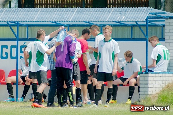 Zdjęcie w galerii na portalu naszraciborz.pl: Juniorzy młodsi: Wyrównane spotkanie przy Łąkowej. Rafako z kompletem punktów wiadomości z regionu