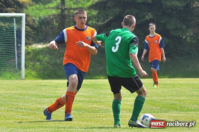 Zdjęcie w galerii na portalu naszraciborz.pl: Pewna wygrana juniorów Gamowa wiadomości z regionu