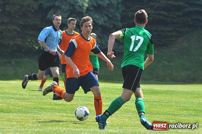 Zdjęcie w galerii na portalu naszraciborz.pl: Pewna wygrana juniorów Gamowa wiadomości z regionu