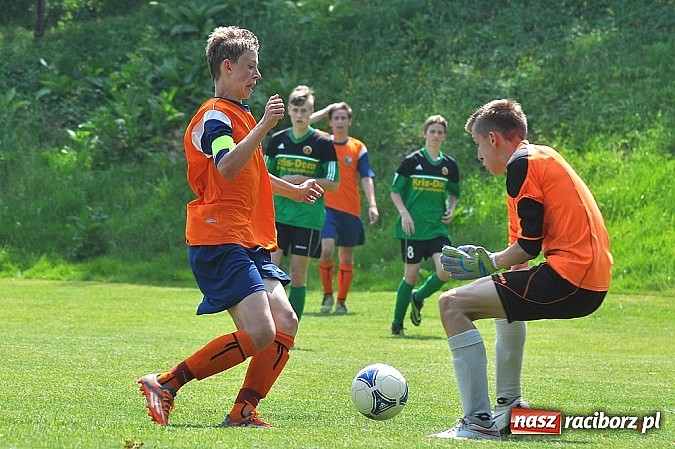 Zdjęcie w galerii na portalu naszraciborz.pl: Pewna wygrana juniorów Gamowa wiadomości z regionu