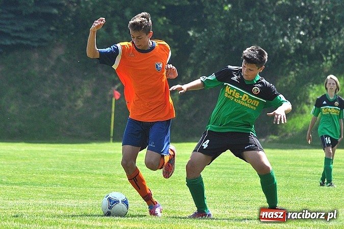 Zdjęcie w galerii na portalu naszraciborz.pl: Pewna wygrana juniorów Gamowa wiadomości z regionu
