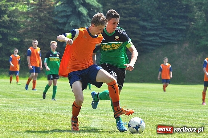 Zdjęcie w galerii na portalu naszraciborz.pl: Pewna wygrana juniorów Gamowa wiadomości z regionu