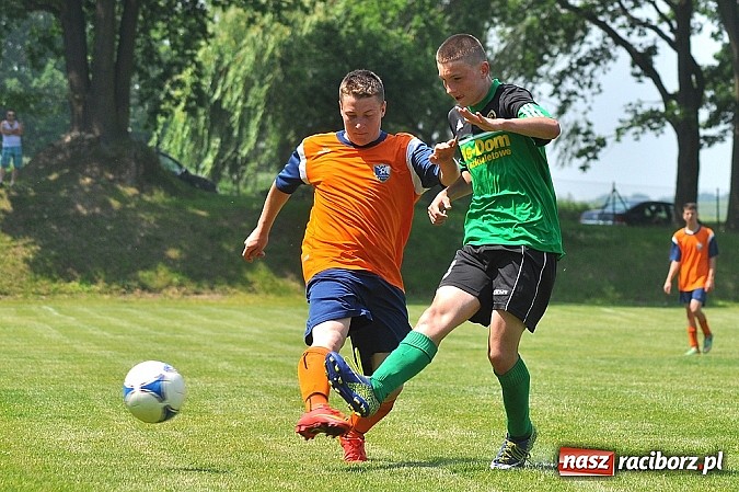 Zdjęcie w galerii na portalu naszraciborz.pl: Pewna wygrana juniorów Gamowa wiadomości z regionu