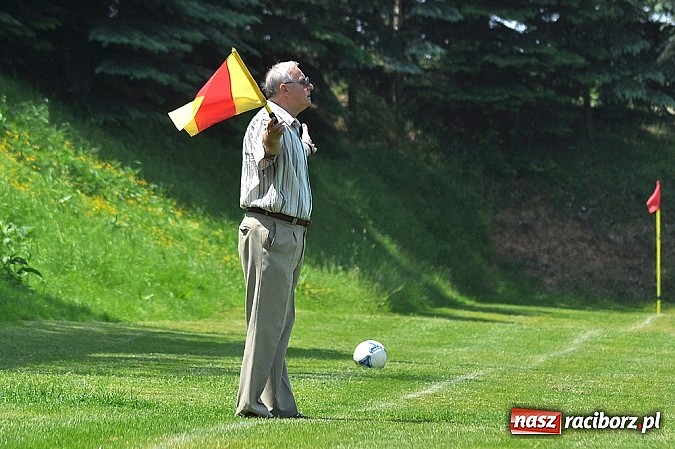 Zdjęcie w galerii na portalu naszraciborz.pl: Pewna wygrana juniorów Gamowa wiadomości z regionu