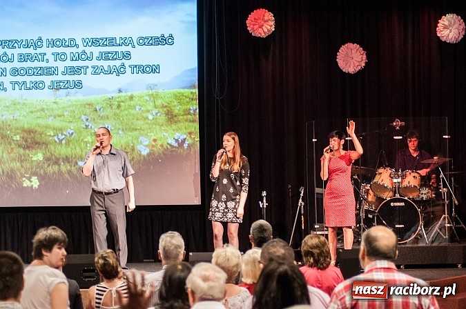 Zdjęcie w galerii na portalu naszraciborz.pl: 35 lat Kościoła Zielonoświątkowego w Raciborzu wiadomości z regionu